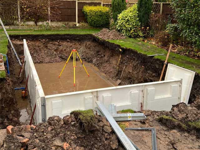 heatform panel pool construction